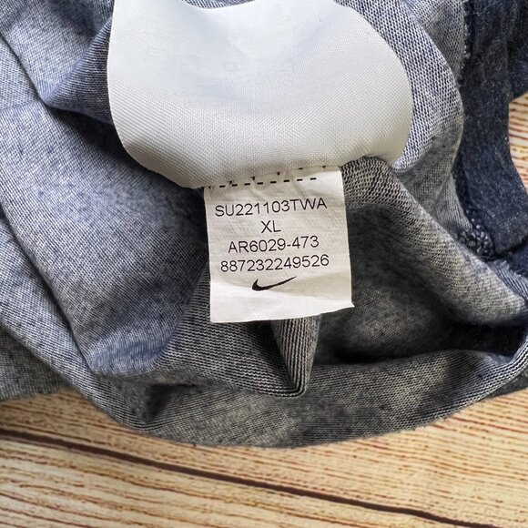 Nike Dri-FIT Men's Short Sleeve Athletic T-Shirt XL Navy Blue Heather Workout - Picture 3 of 8